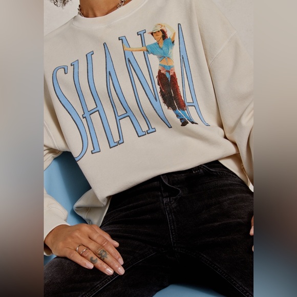 Daydreamer Sweaters - DAYDREAMER Shania Twain Boots Been Under Oversized Crew - Size Small